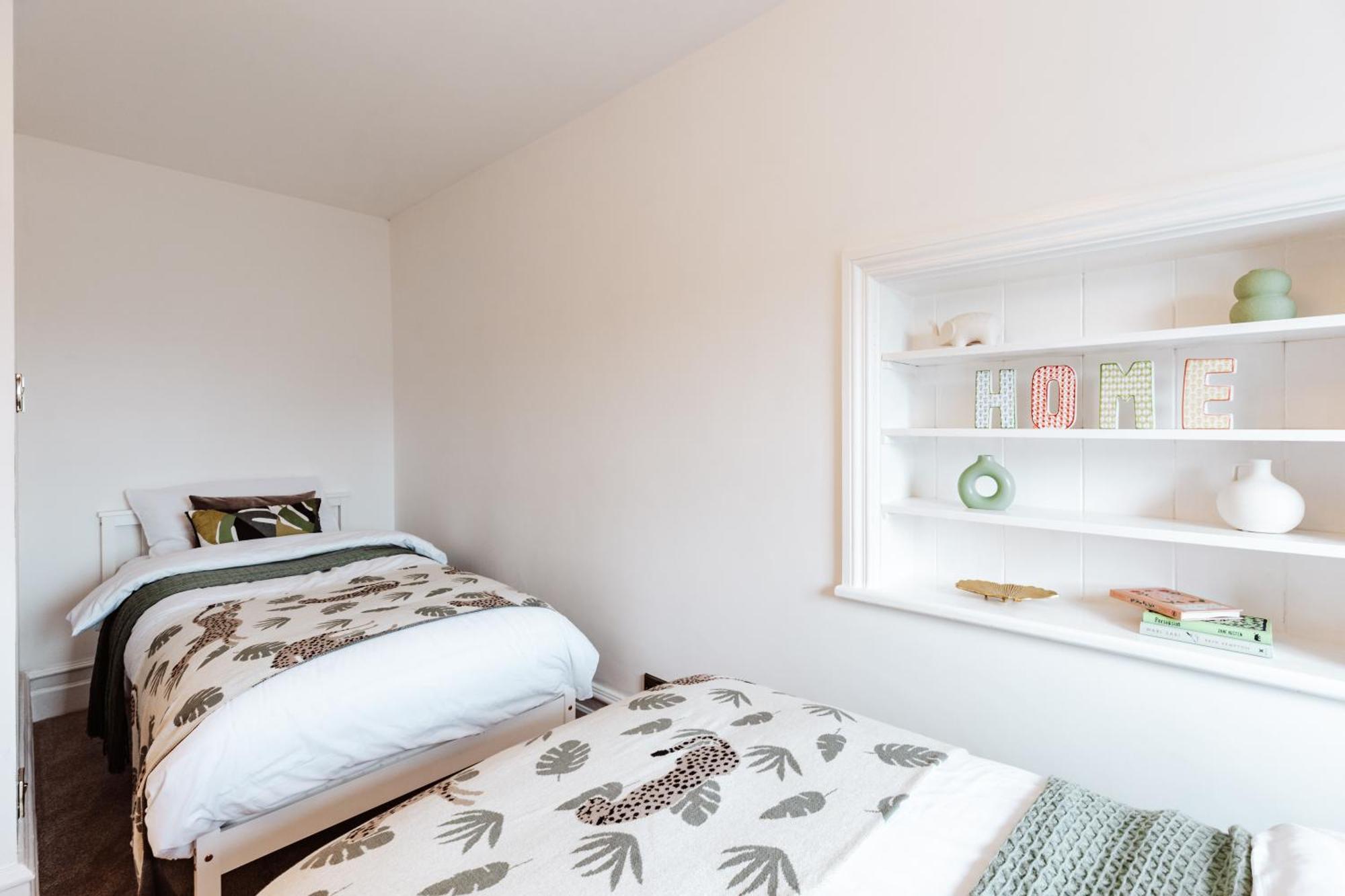 House With A Cinema And Games Room, Sleeps 17 Shrewsbury Kültér fotó